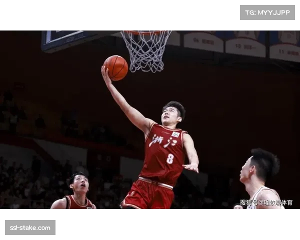 战术板：多队季前赛试验“五外”阵容，空间型内线价值凸显